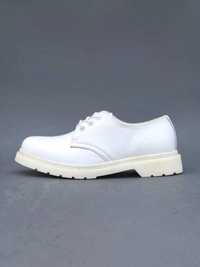 Жіночі туфлі  Dr Martens білий 2940 ЯКІСТЬ ЦІНА