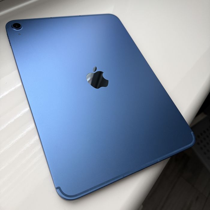 iPad A16 2025 MD7G4LL/A WIFI + LTE - 128 GB / 20 циклов