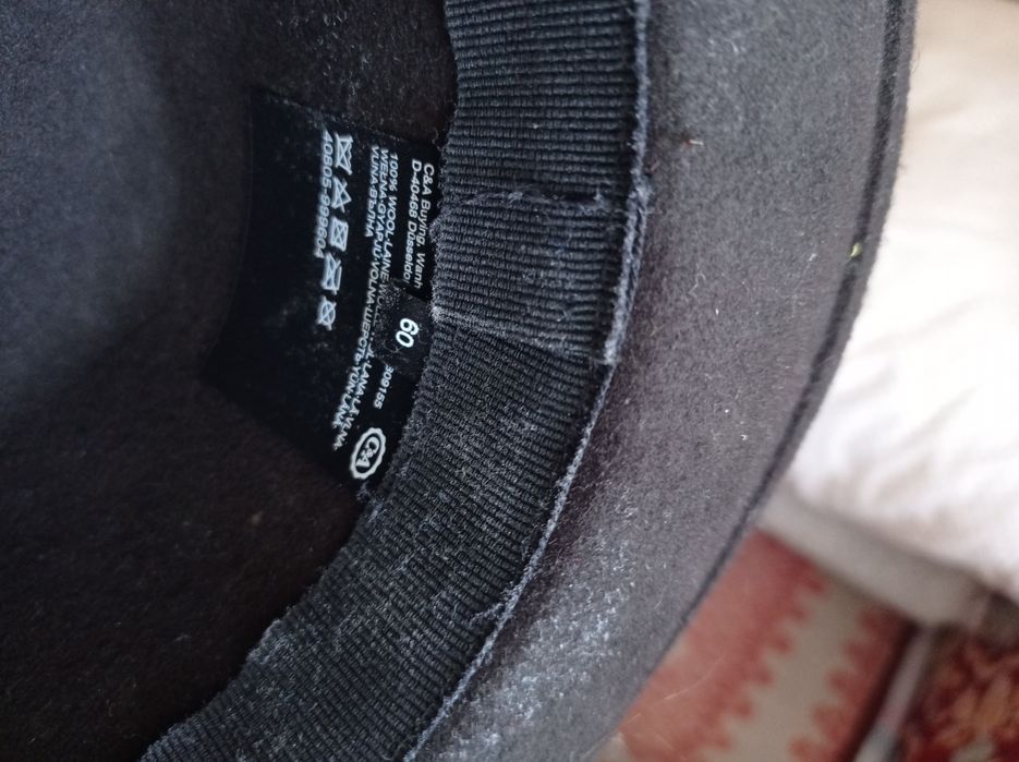 Шляпа фетрова, нова, в носці не була. Колір чорний шоколад