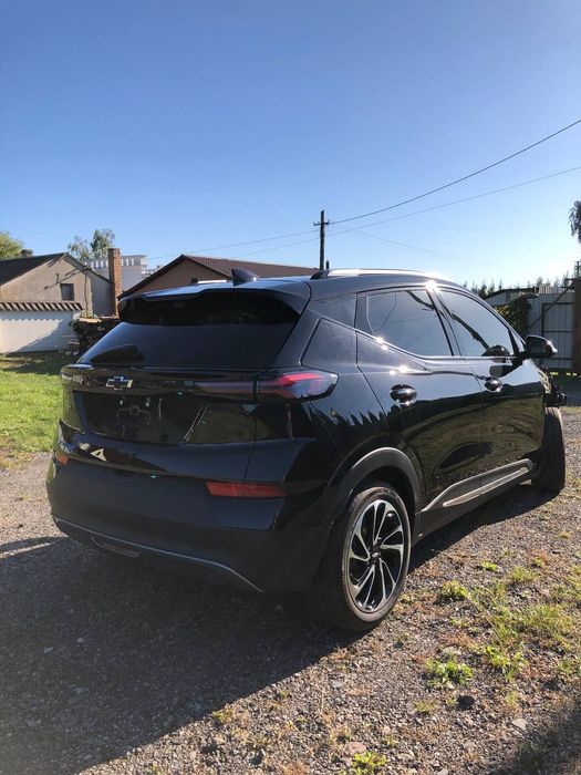 Chevrolet bolt euv ev premier електромобіль продаж продається електрич