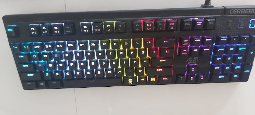 Klawiatura mechaniczna ASUS Cerberus Mech RGB