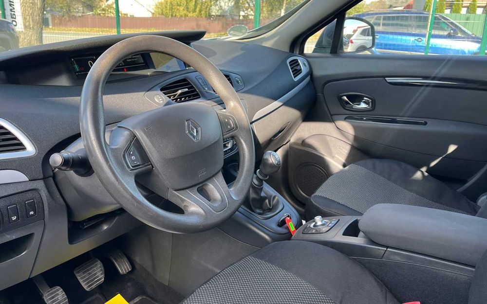 Renault Scenic 2015