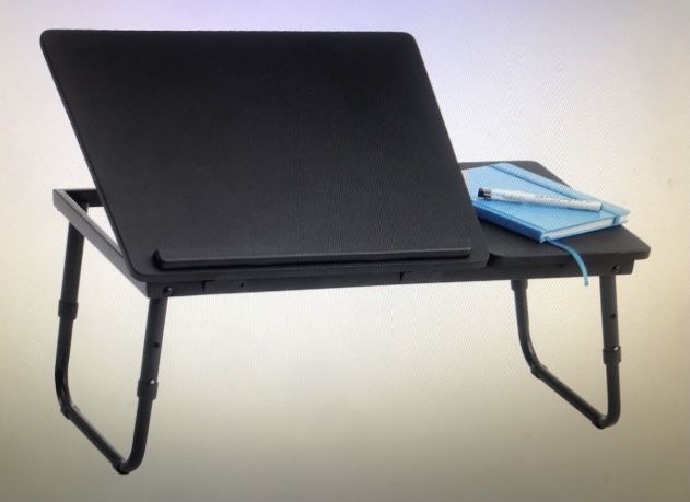 Stolik pod laptopa
