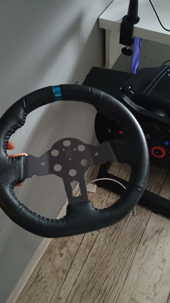 Kierownica Logitech g29 + pedały + f1 mod + oryginalna obręcz