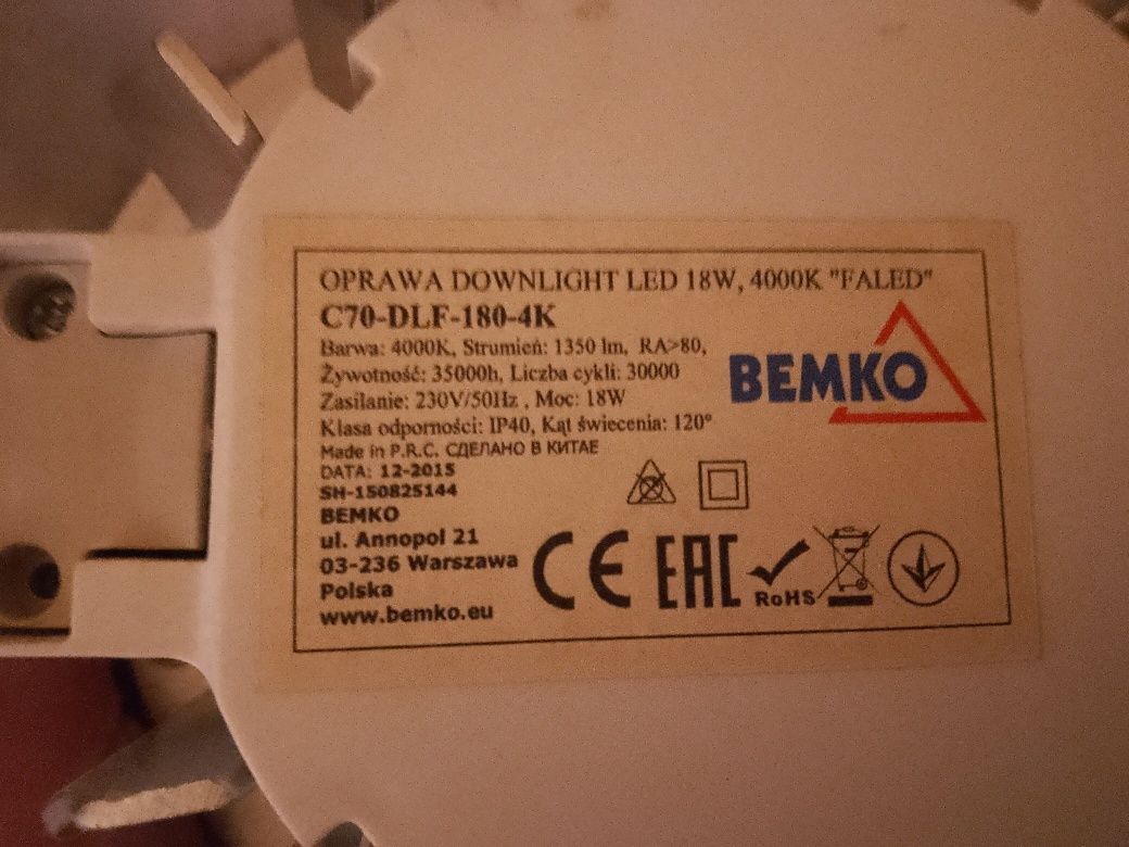 Lampa halogenowa w oprawie wpuszczana sufitowa  19 sztuk