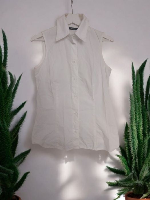 Biała koszula bez rękawów Mexx biurowa smart casual layering na jesień