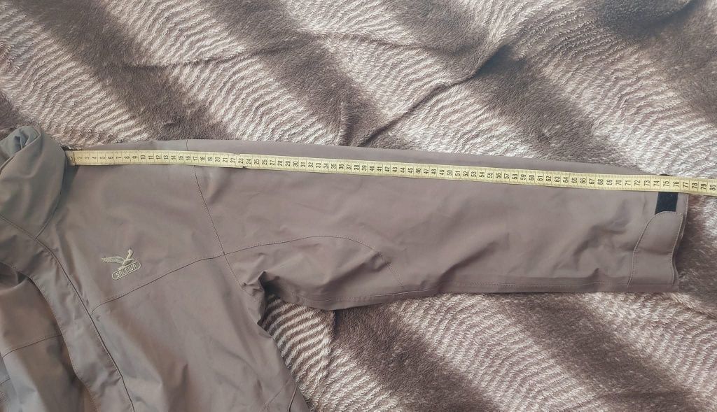 Куртка мисливська трекінгова фірми salewa gore tex оригінал 

Розір по