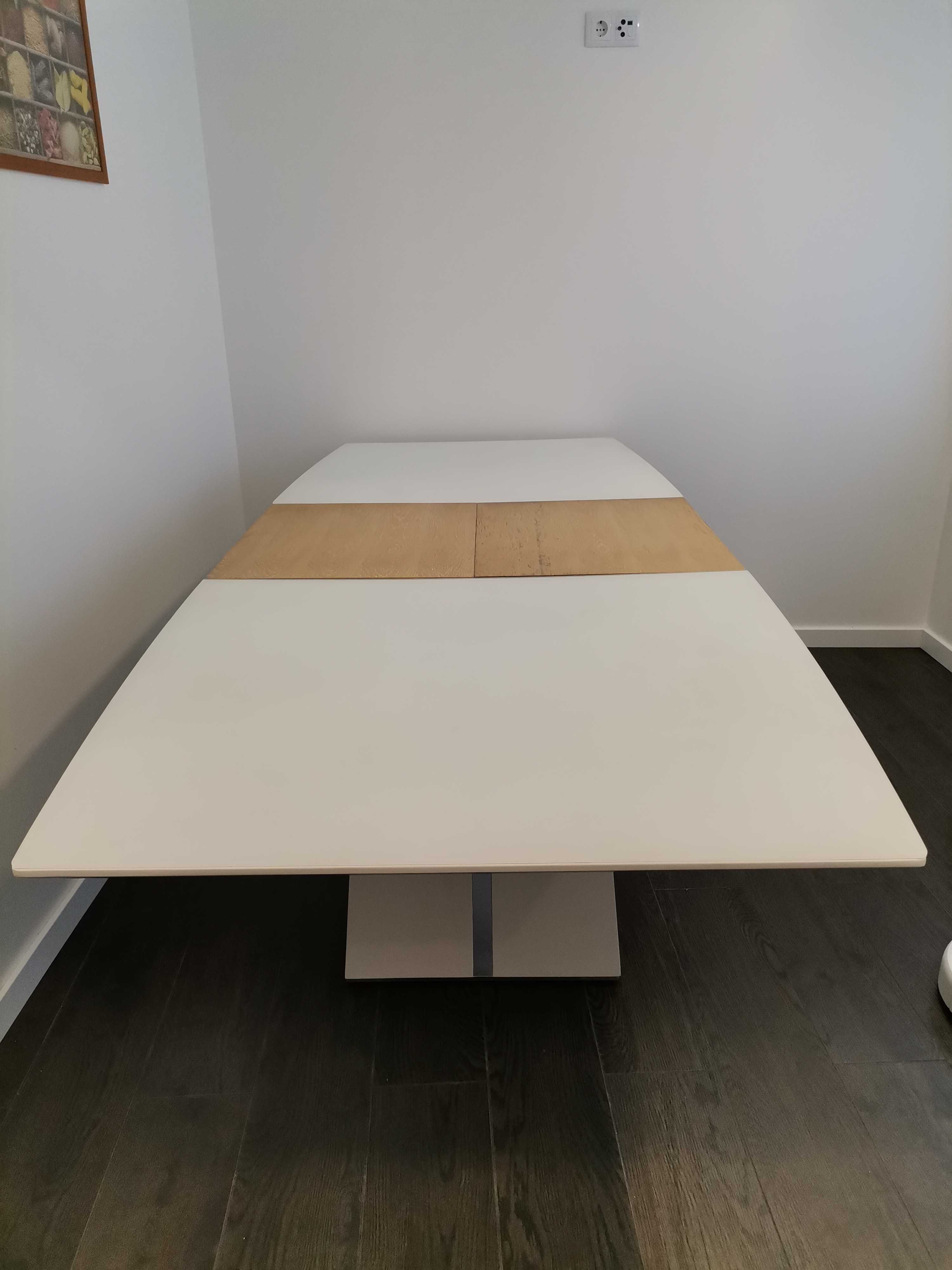 Mesa extensível 180/240 cm