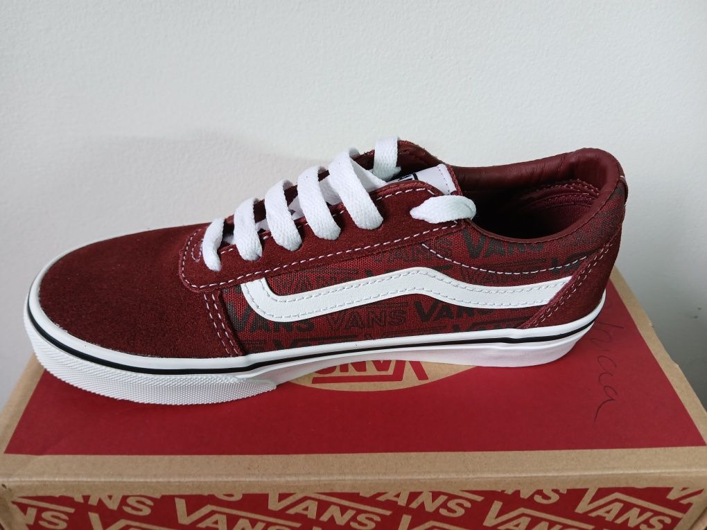 Vans criança Tam: 33