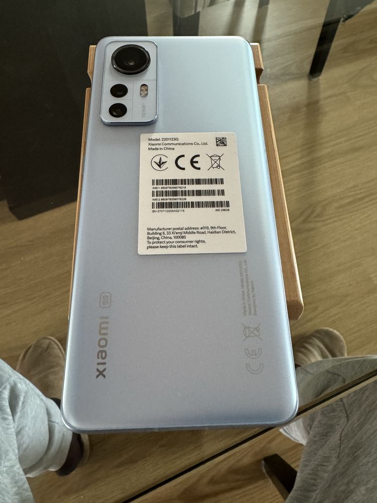 Xiaomi 12 praticamente novo.