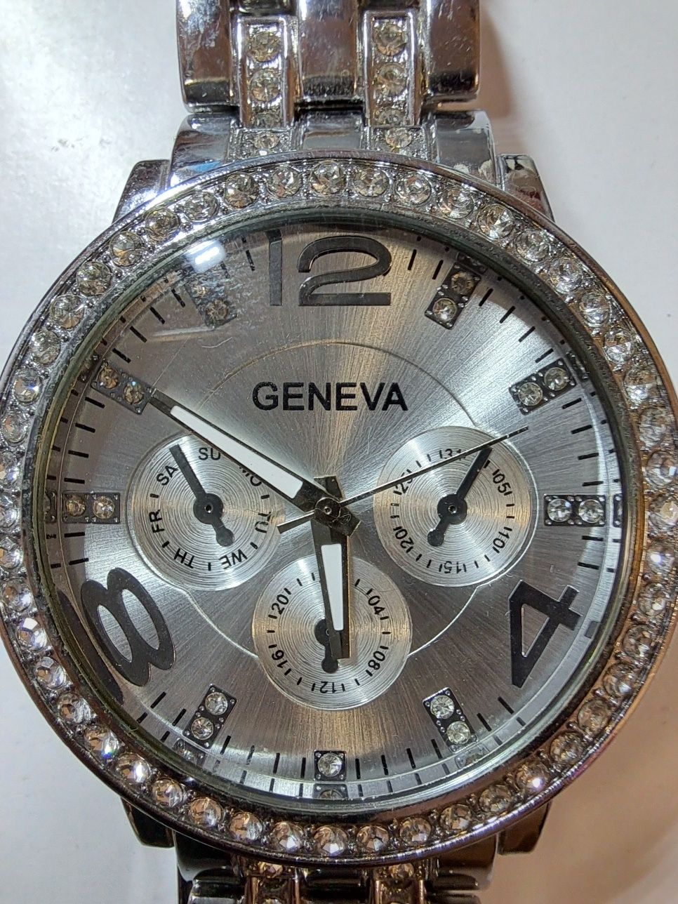 Часы наручные Geneva