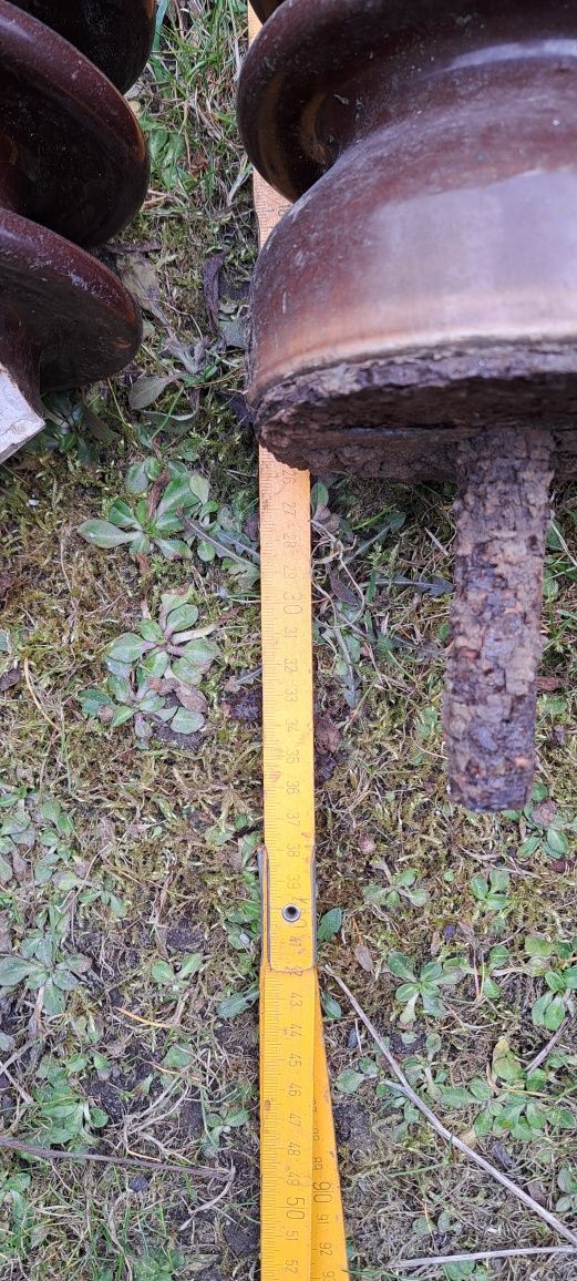 Izolatory energetyczne do dekoracji ogrodu