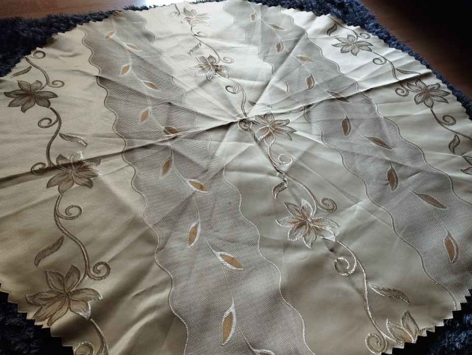 Serweta okrągła + serwetki