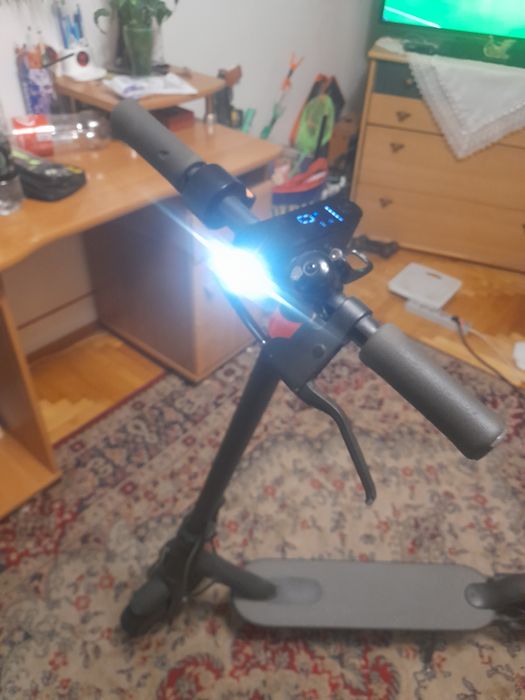 Електросамокат xiaomi essential