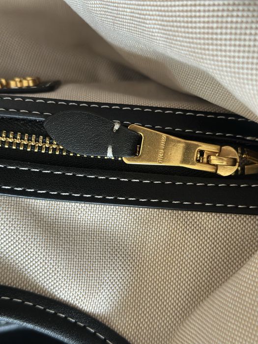 Miu Miu black leather tote bag z apaszką