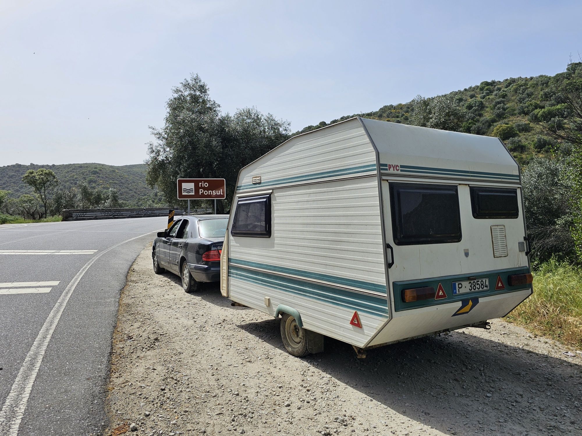 Vendo caravana ou troco