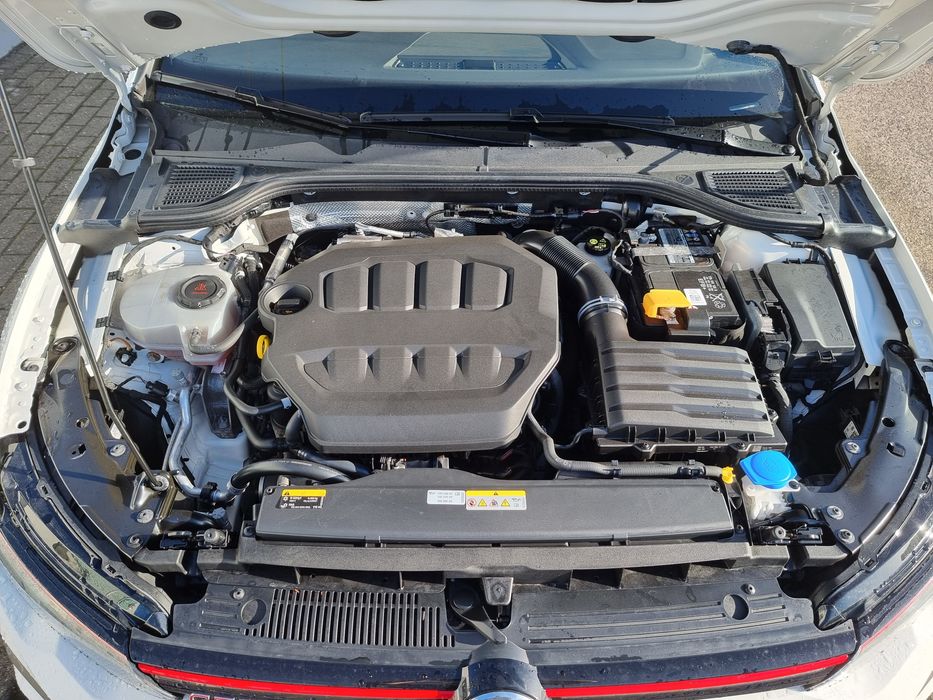 Volkswagen Golf VIII GTI 2.0 TSI 245cv – 2022