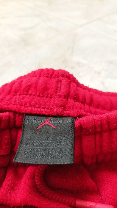 Original Jordan fleece shorts + Original Bershka ripped shorts!