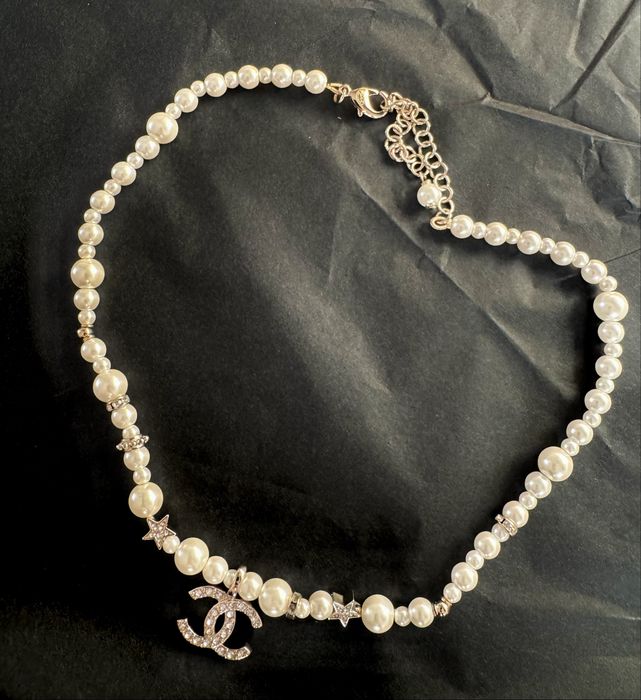 Naszyjnik Chanel swiateczny