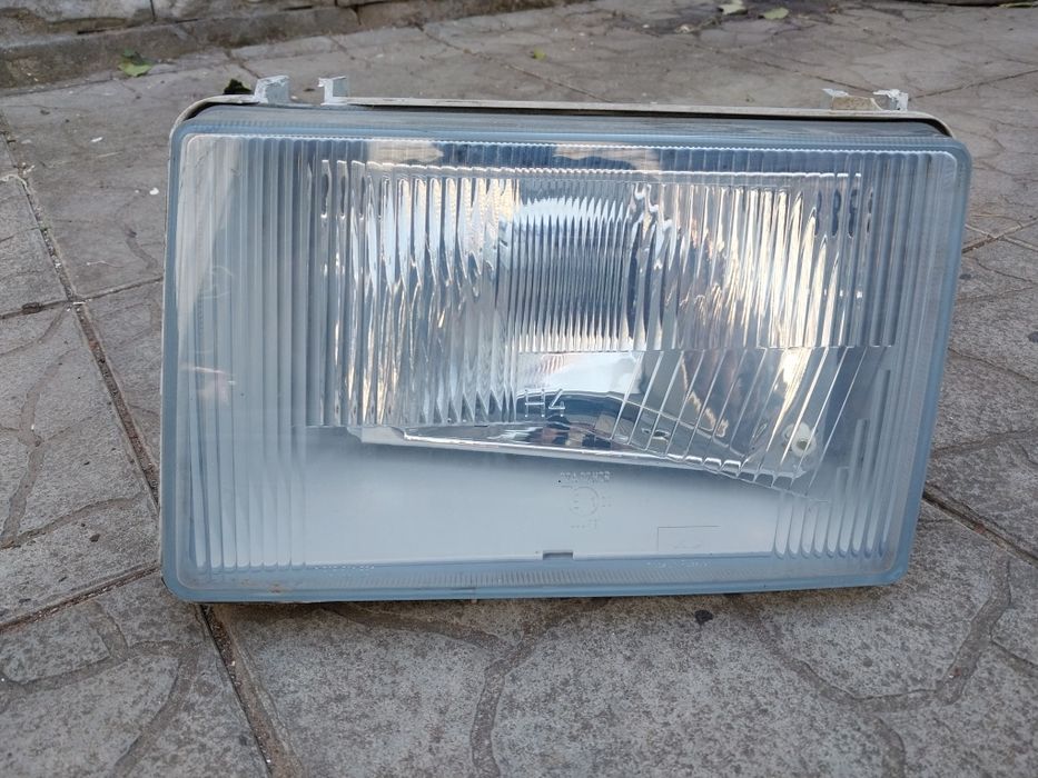 Продам фара москвич 2141.