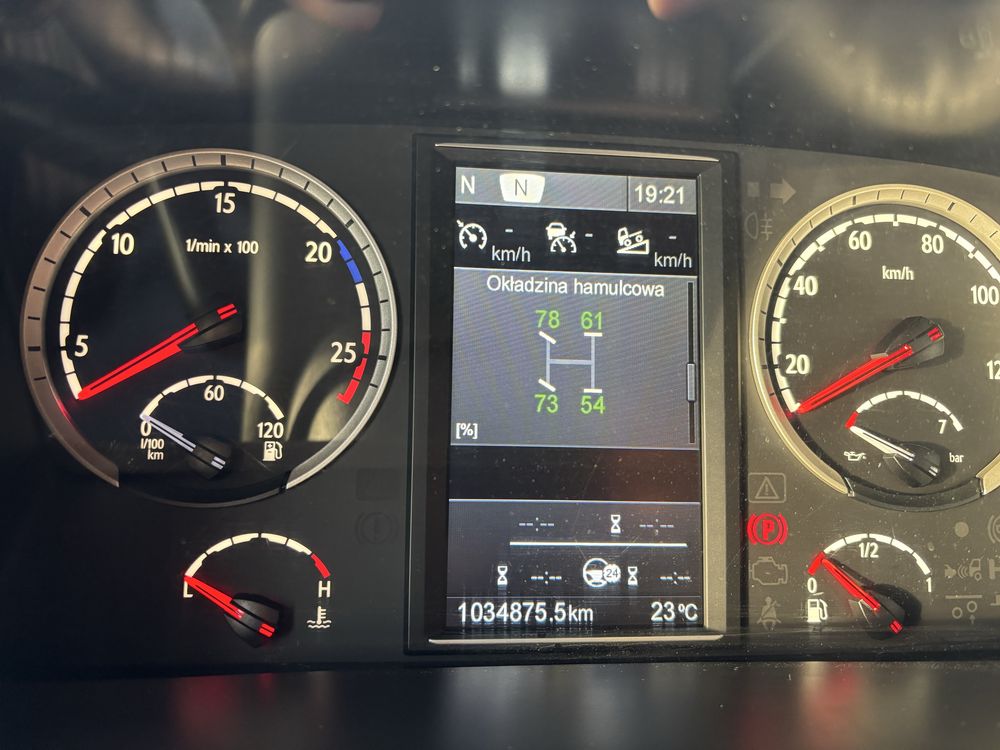 Scania V8 R520 low deck