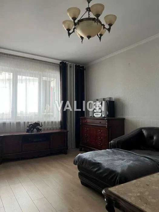 Продам 4-х кім. 114 м.кв. , мкр. Троєщина р-н, вул. Данькевича, 8