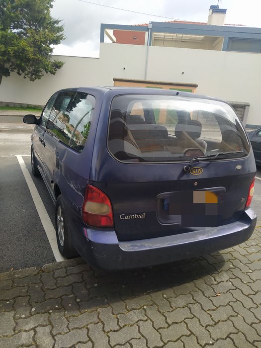 Monovolume Kia Carnival