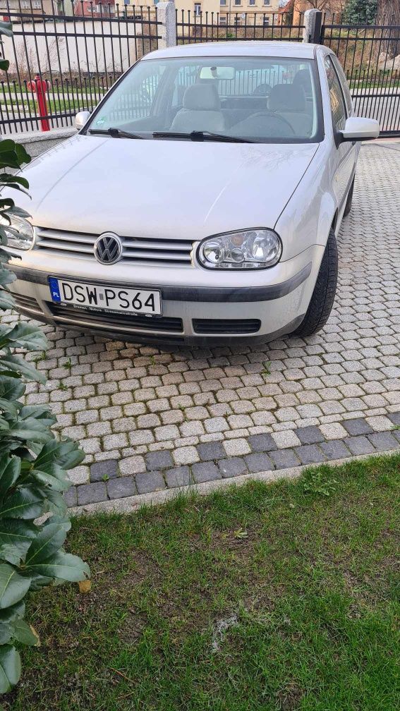 Sprzedam VW Golf 4