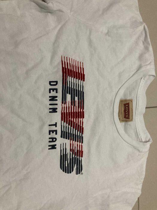 T shirt Levis 12 anos