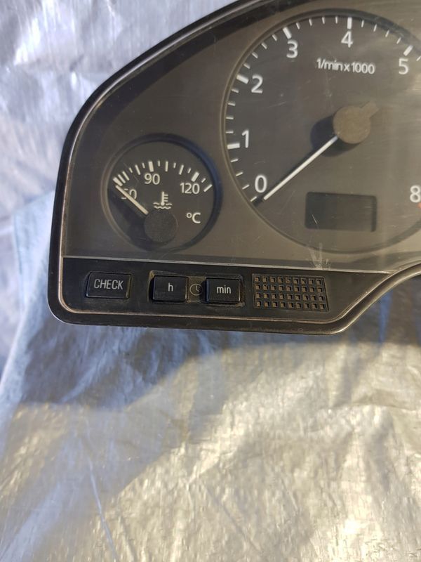 Zegary Audi A8d2/4.4 V8 Oe 4dm