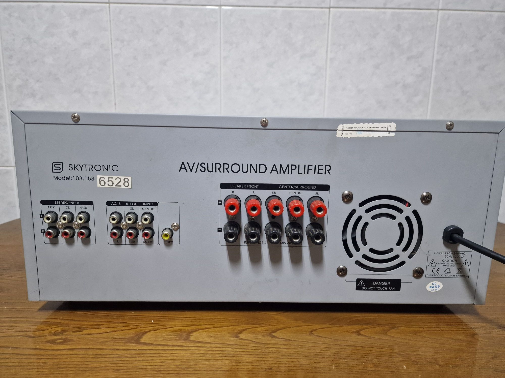 Amplificador Skytronic (5.1 Dolby)