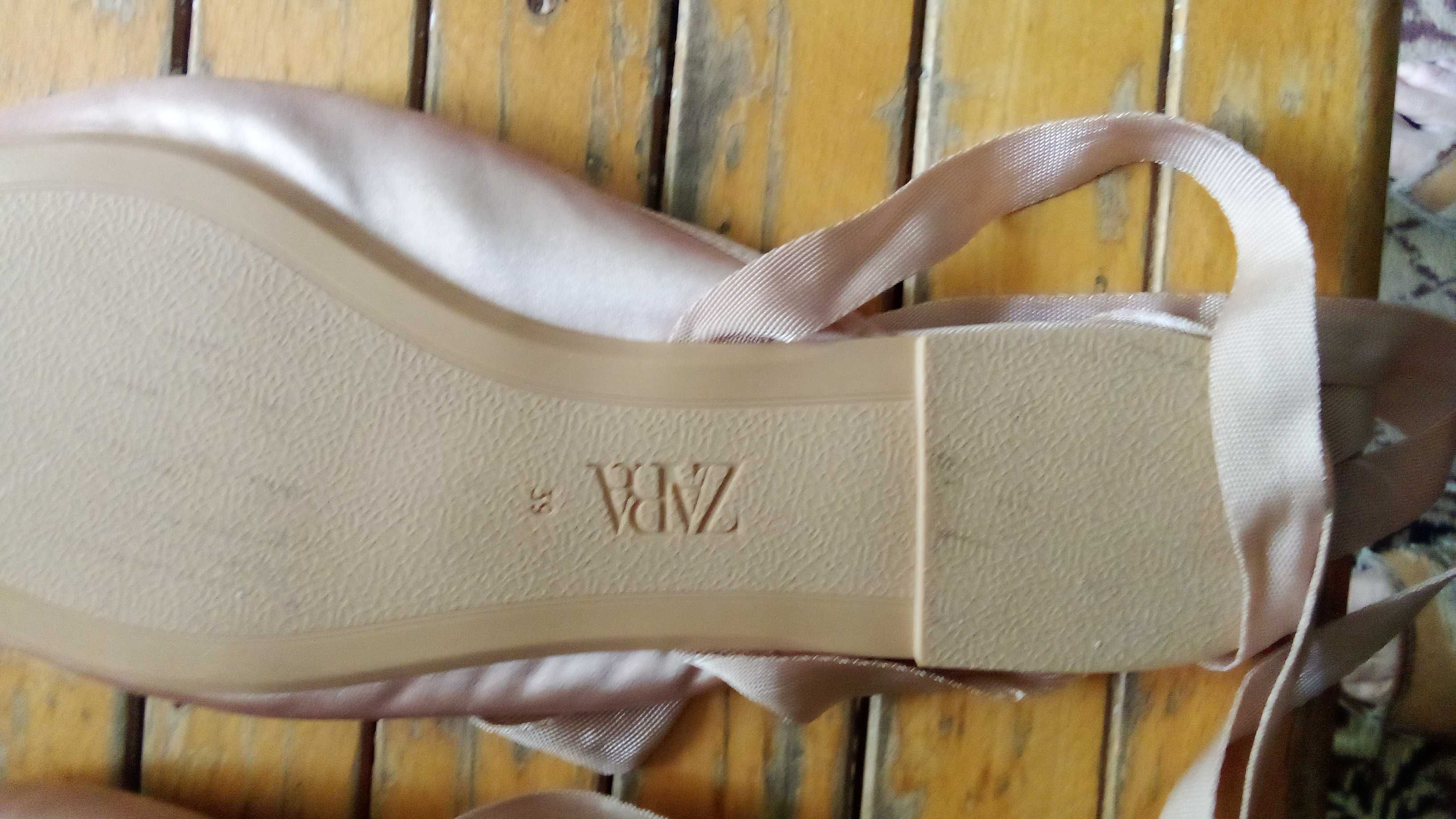 Baleriny firmy Zara