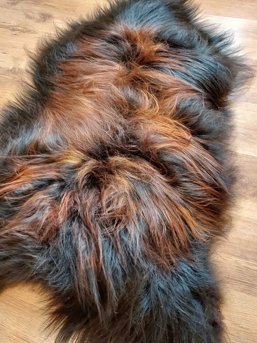 Skóra Owcza z Islandii Naturalna Płomienista Czerń XXXL PRODUCENT