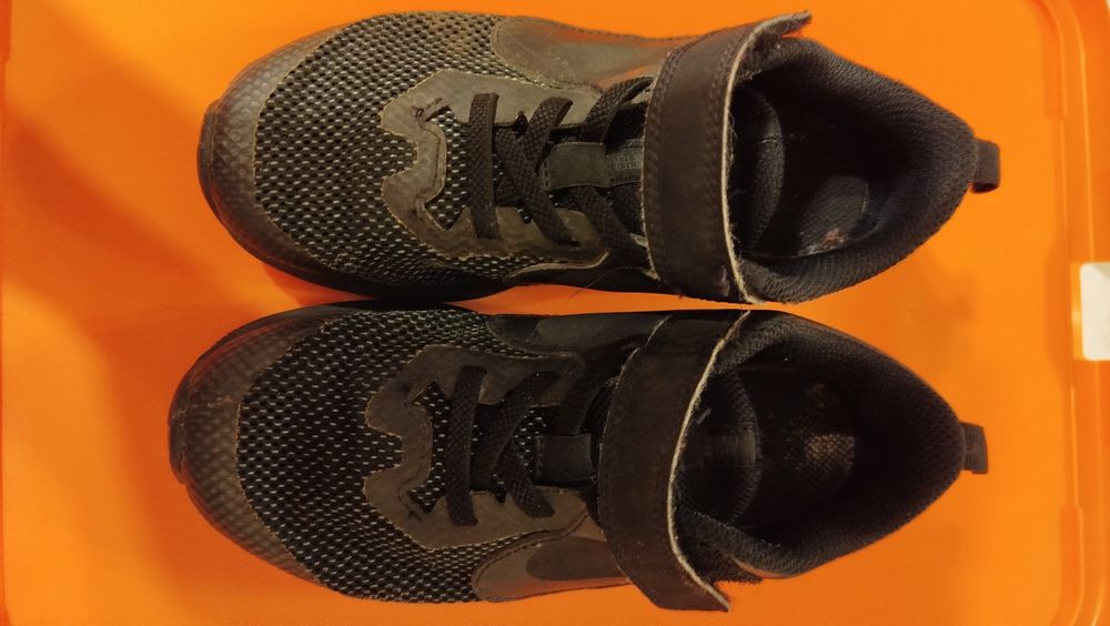 Buty chłopięce 29,5 Nike