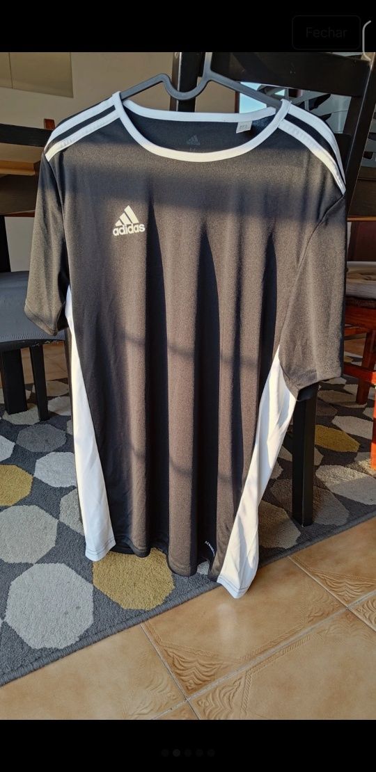 T-shirt Adidas preta