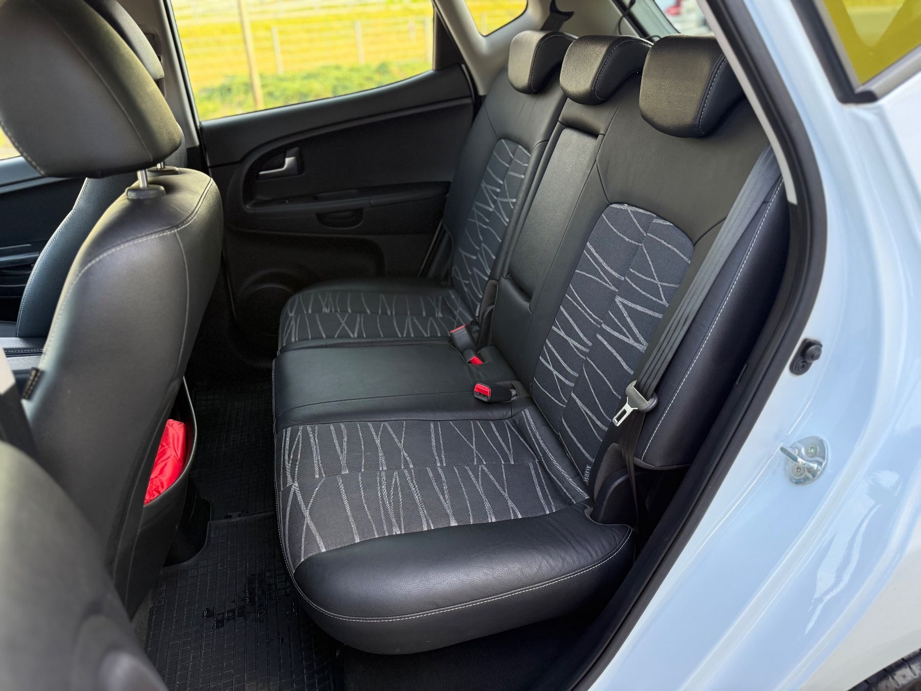Kia Venga 1.4 Business Line, 1 właściciel, salon POLSKA, SUPER stan, 2 kpl. KÓŁ!