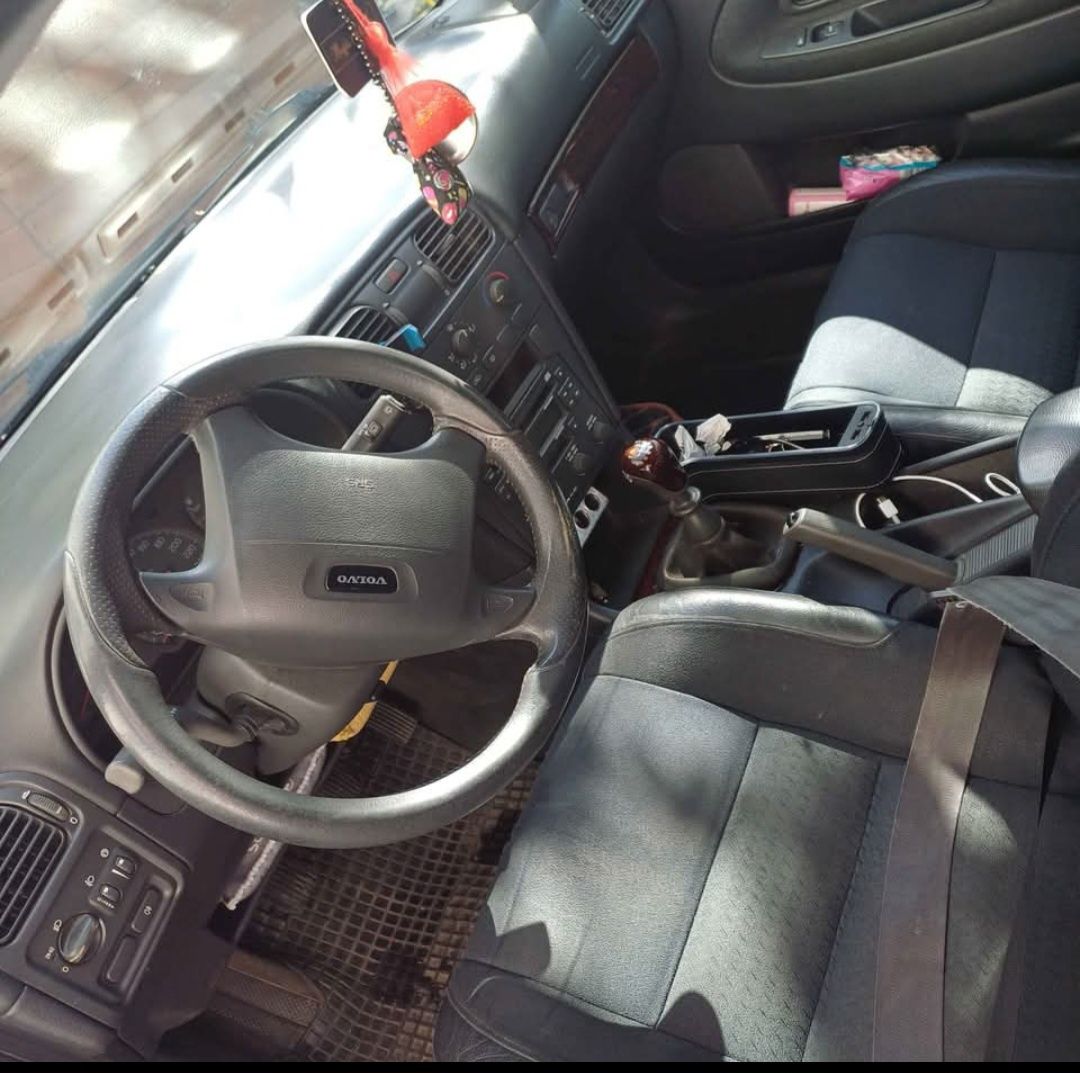 Sprzedam volvo v40