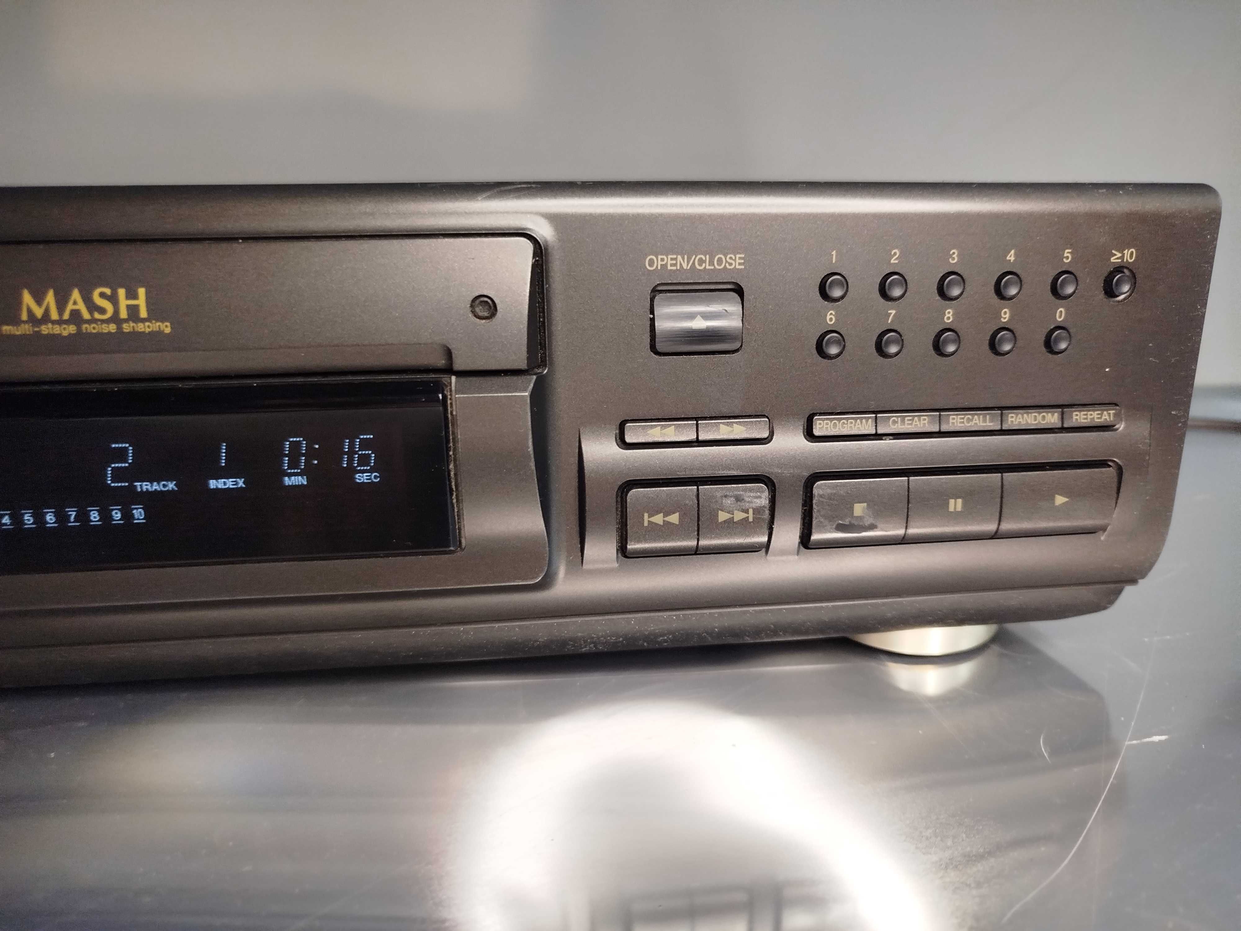 Odtwarzacz CD Technics SL-PS670A