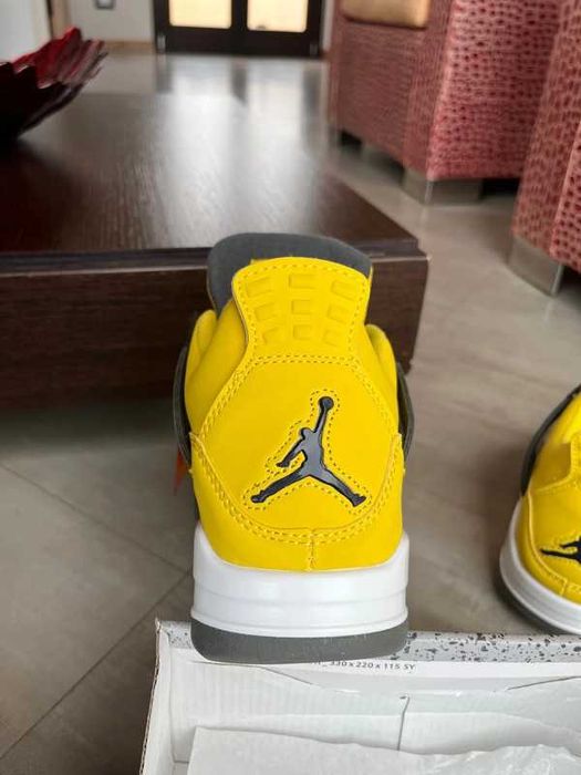 Jordan_4_Retro_Yellow_Lightning Biegania / Roz.41