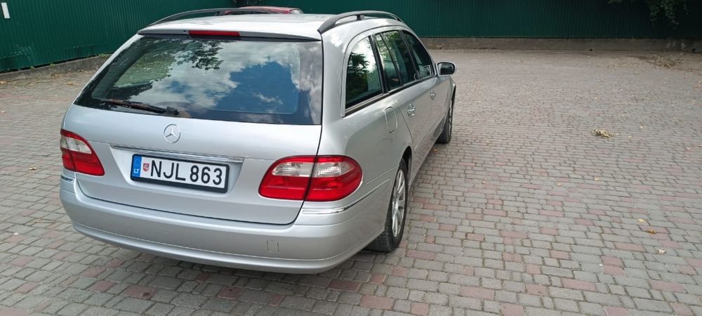 Мерседес 211 3.2 д автомат 2005 р
