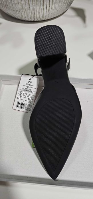 Entregue mãos na zona Santa Maria Feira