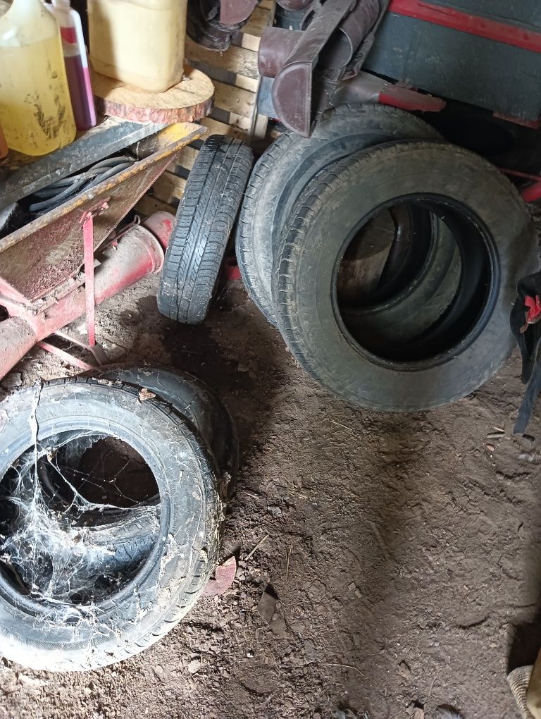 Oddam opony samochodowe i rolnicze