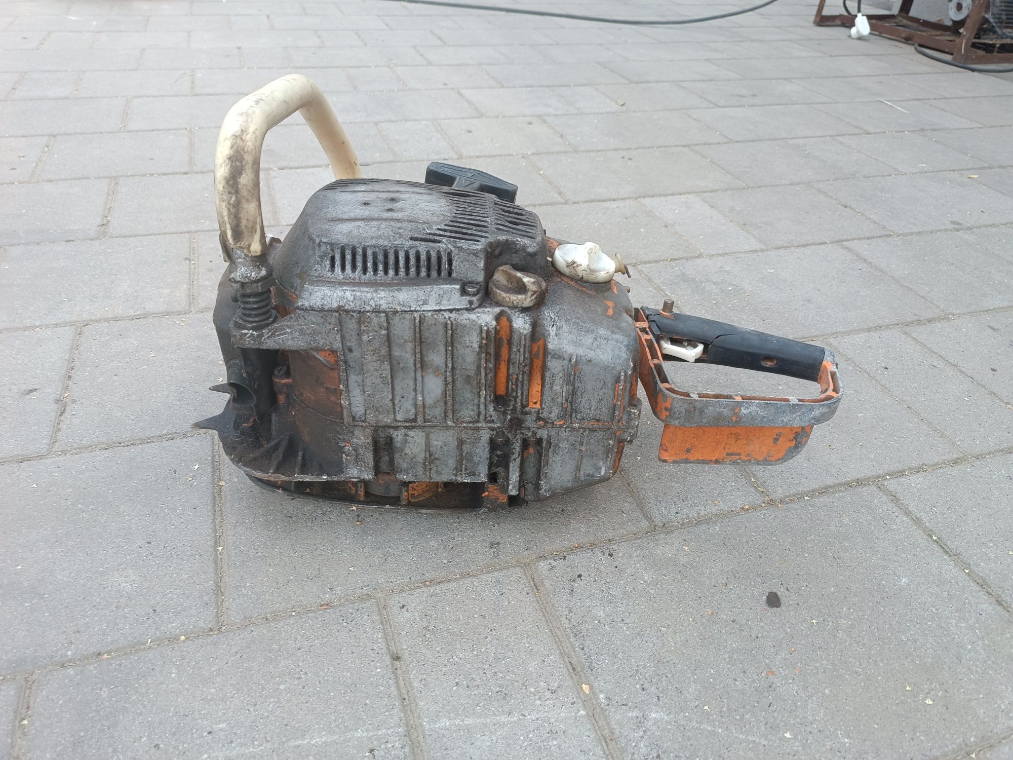 Piła spalinowa motorowa tajga