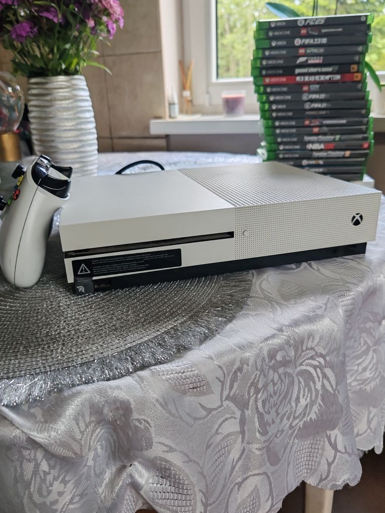 Sprzedam Xbox one s