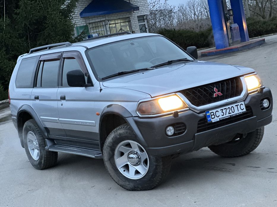Mitsubishi Pajero Sport 3.0 газ/бензин