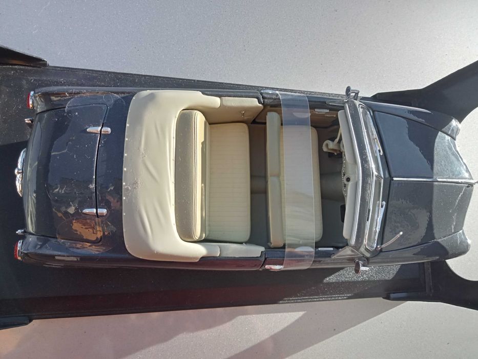 Carro de coleção Ford