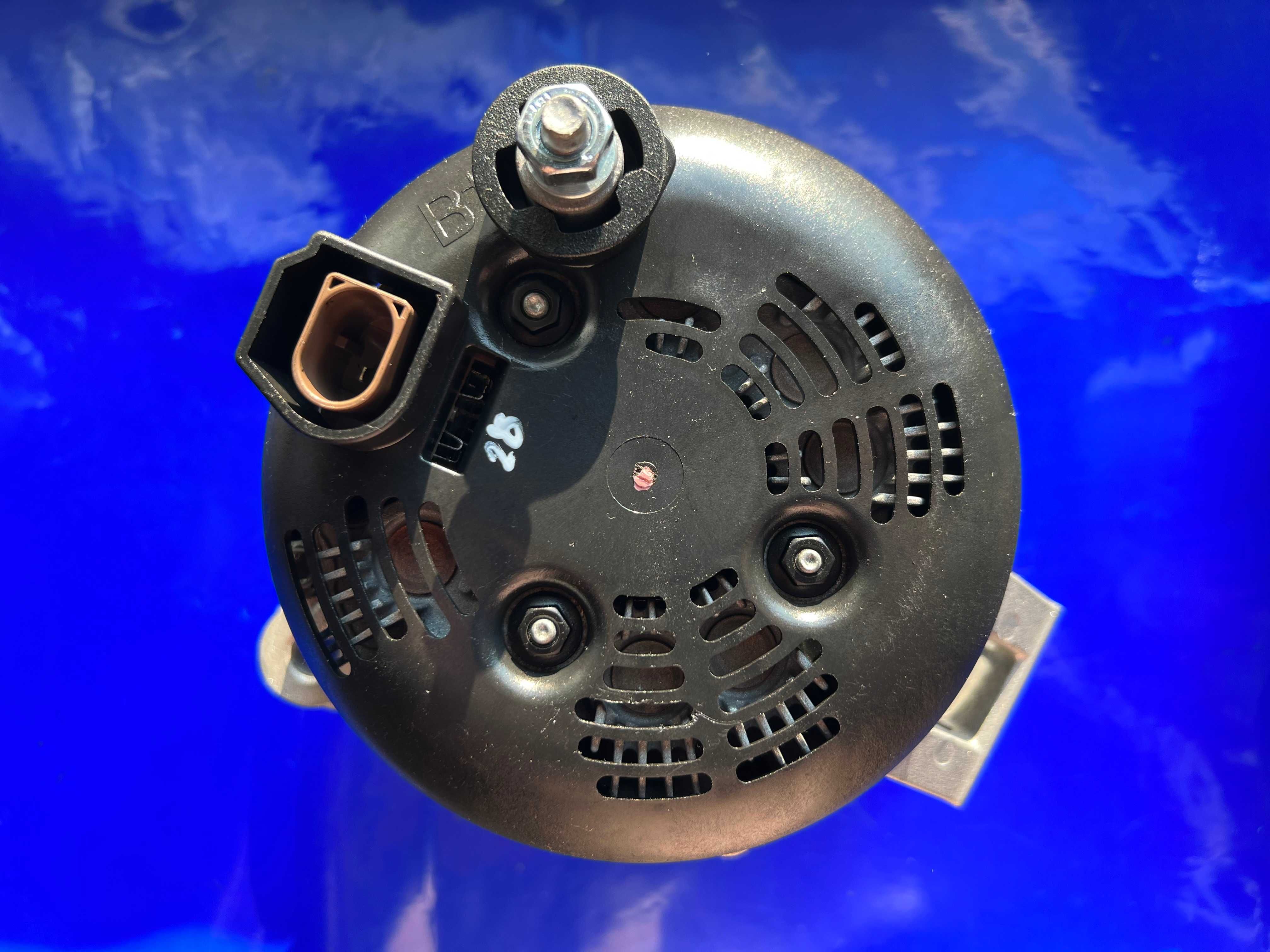 Alternator Land Rover Range Rover 4.4 SDV8 4x4 Denso 220A