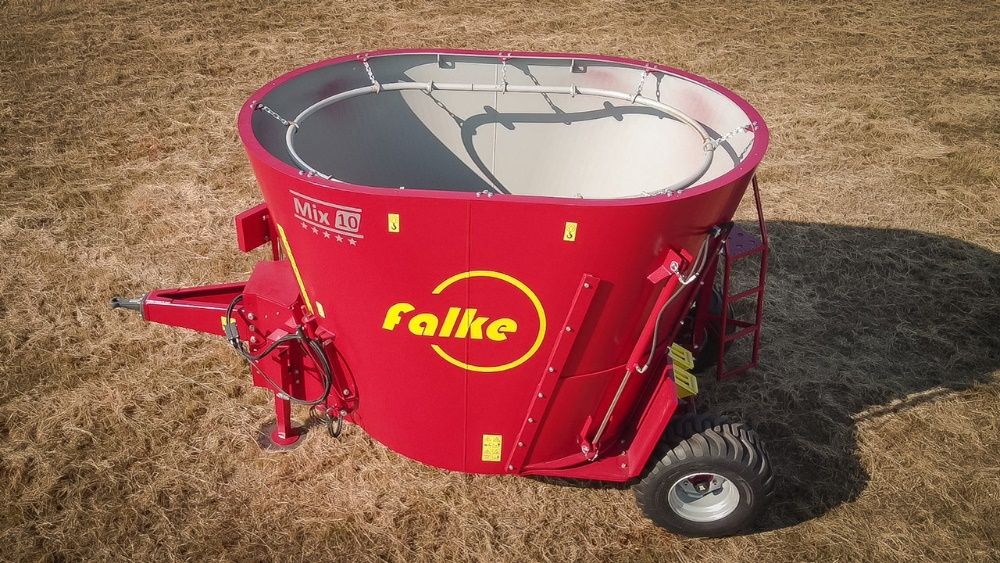 Wóz paszowy do NISKICH OBÓR paszowóz FALKE Mix 10
