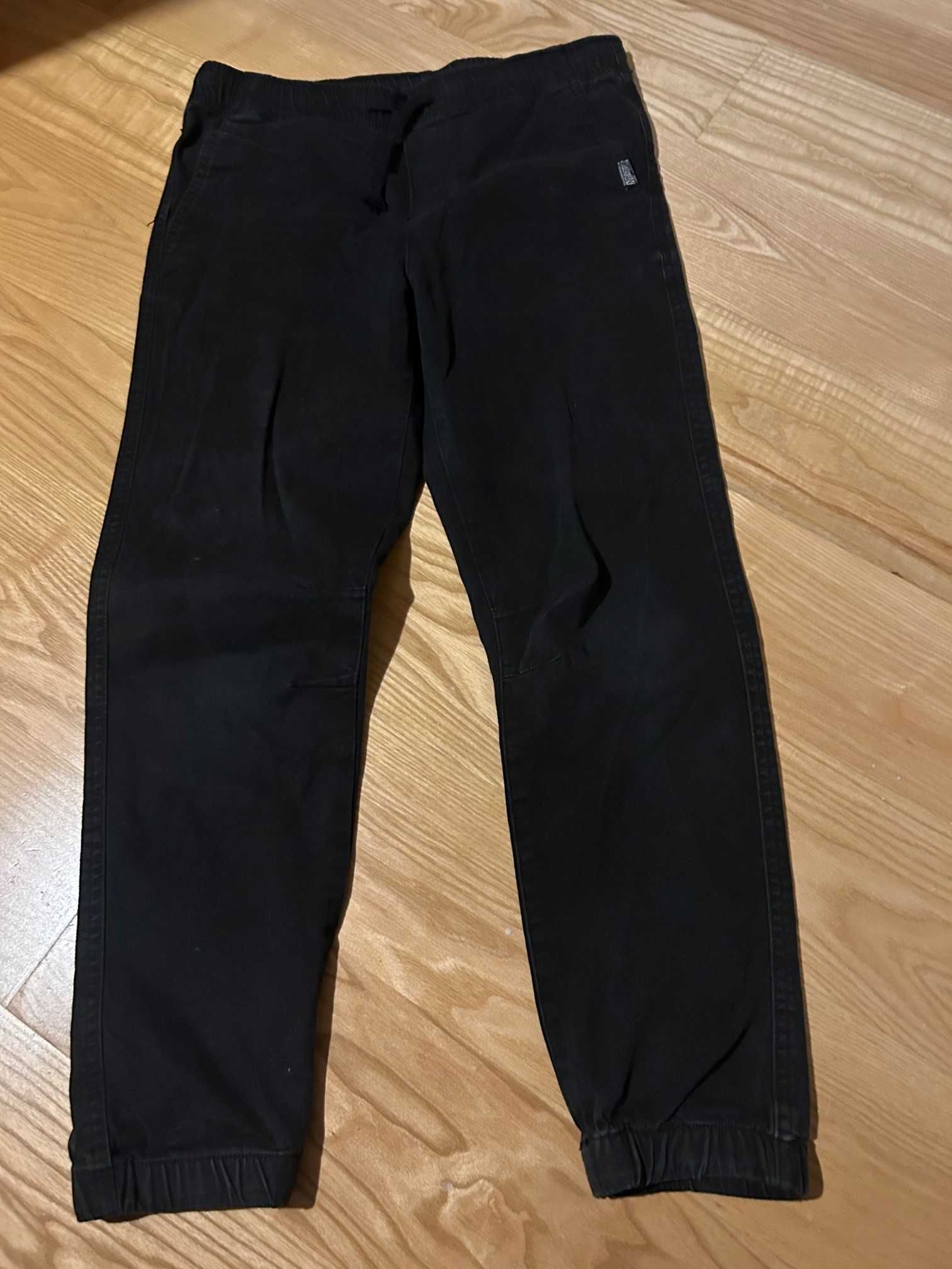 spodnie H&M, JOGGER, rozmiar 152 cm, czarne, stan idealny