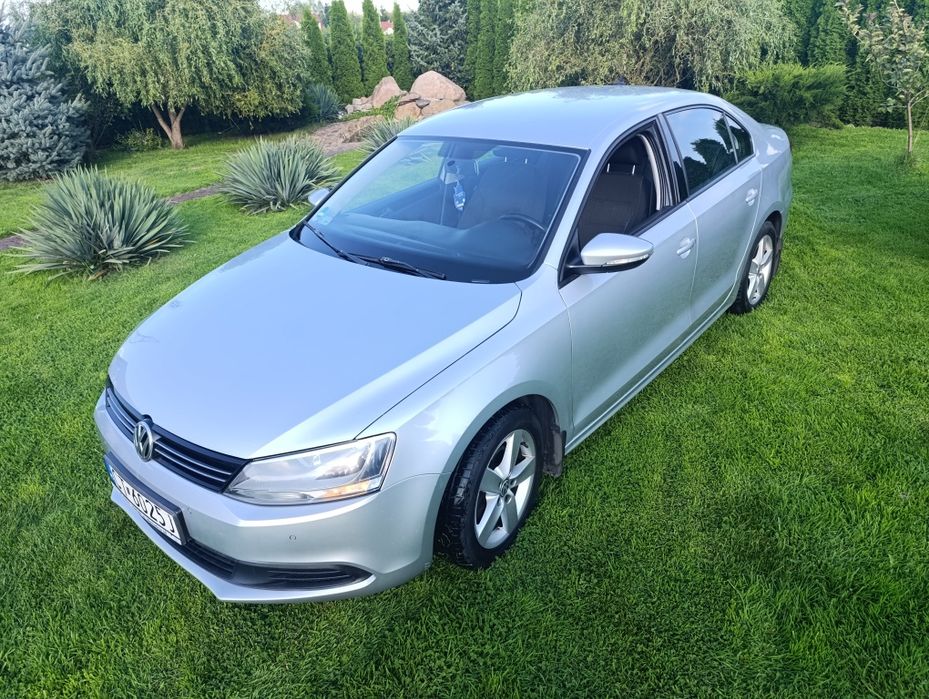 Volkswagen Jetta 1.6 tdi 2013 rok